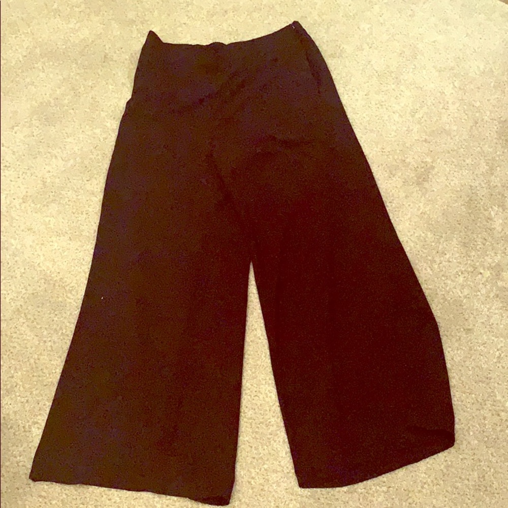 Black, wide leg pant.